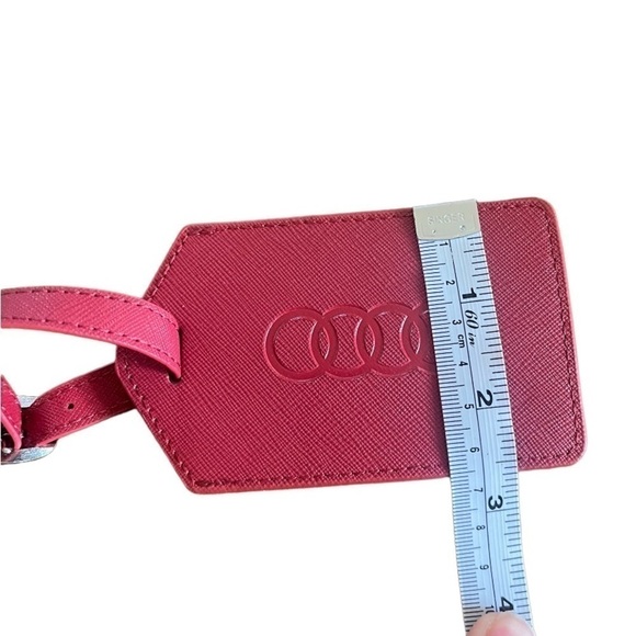 Audi 2 Red luggage tags. - Picture 6 of 6